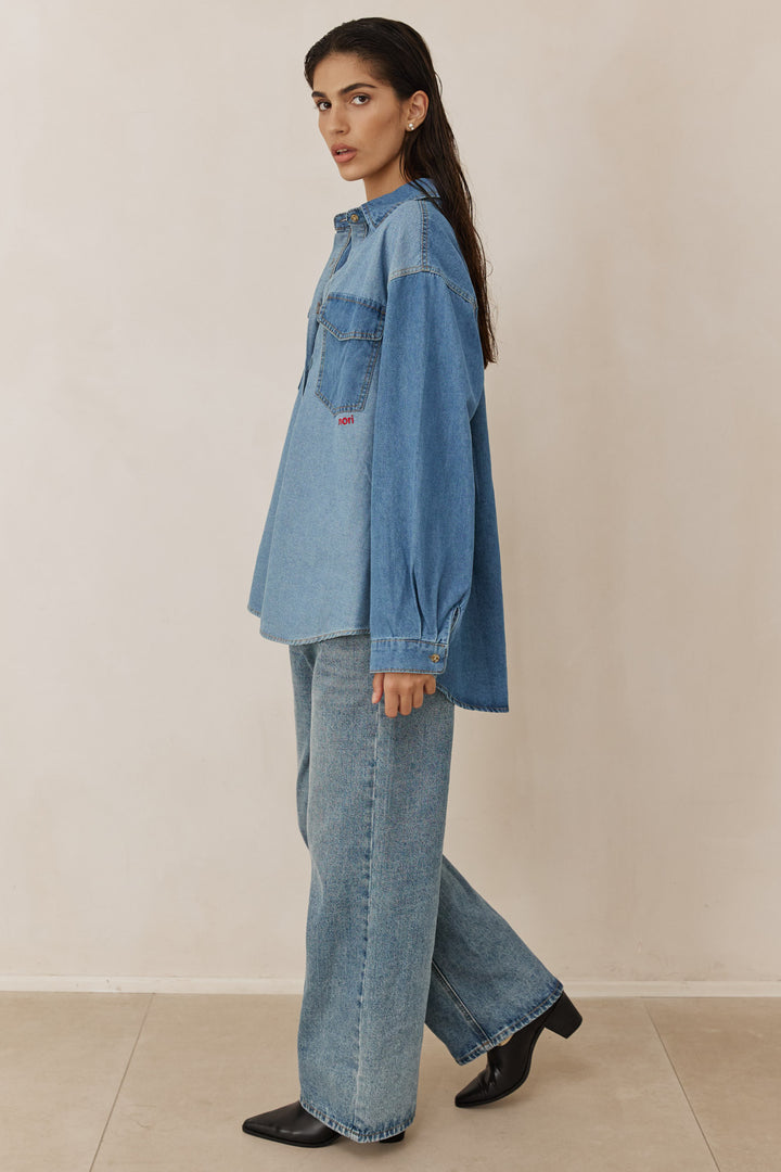 חולצת דנים דיאן רקמת לוגו | ג'ינס