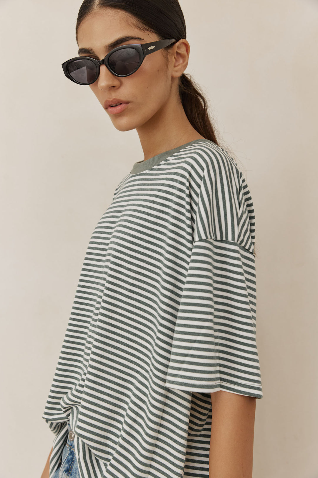 טי שירט אתנה סטרייפס גזרת אוברסייז | ירוק/לבן
