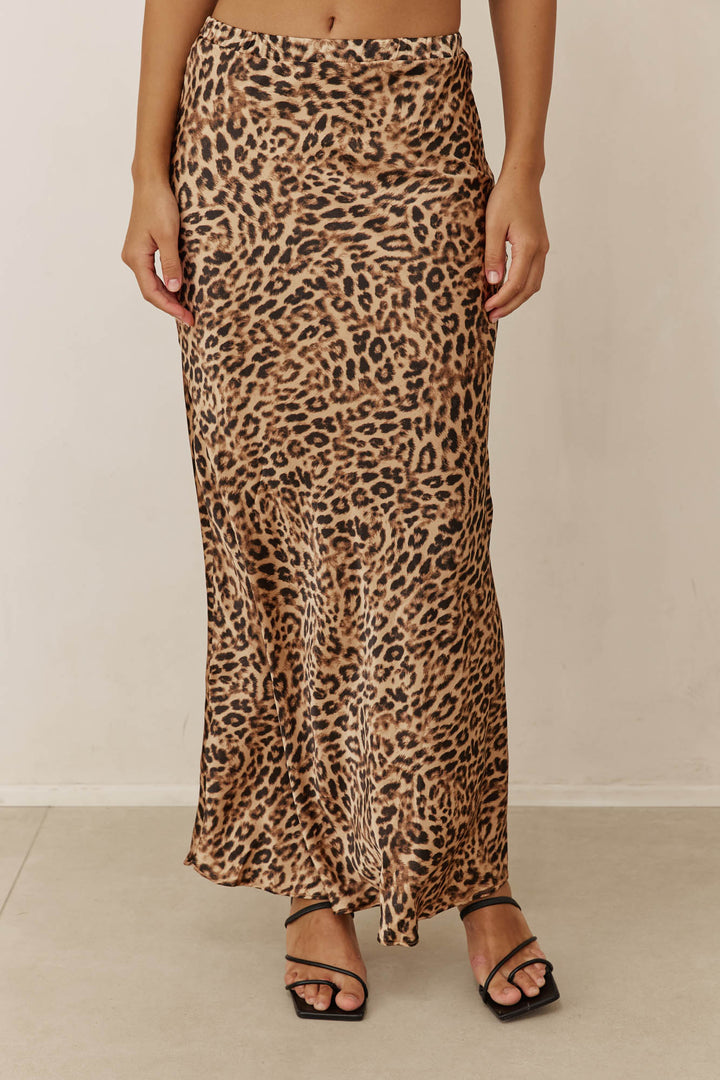 חצאית סאטן מקסי סול הדפס מנומר