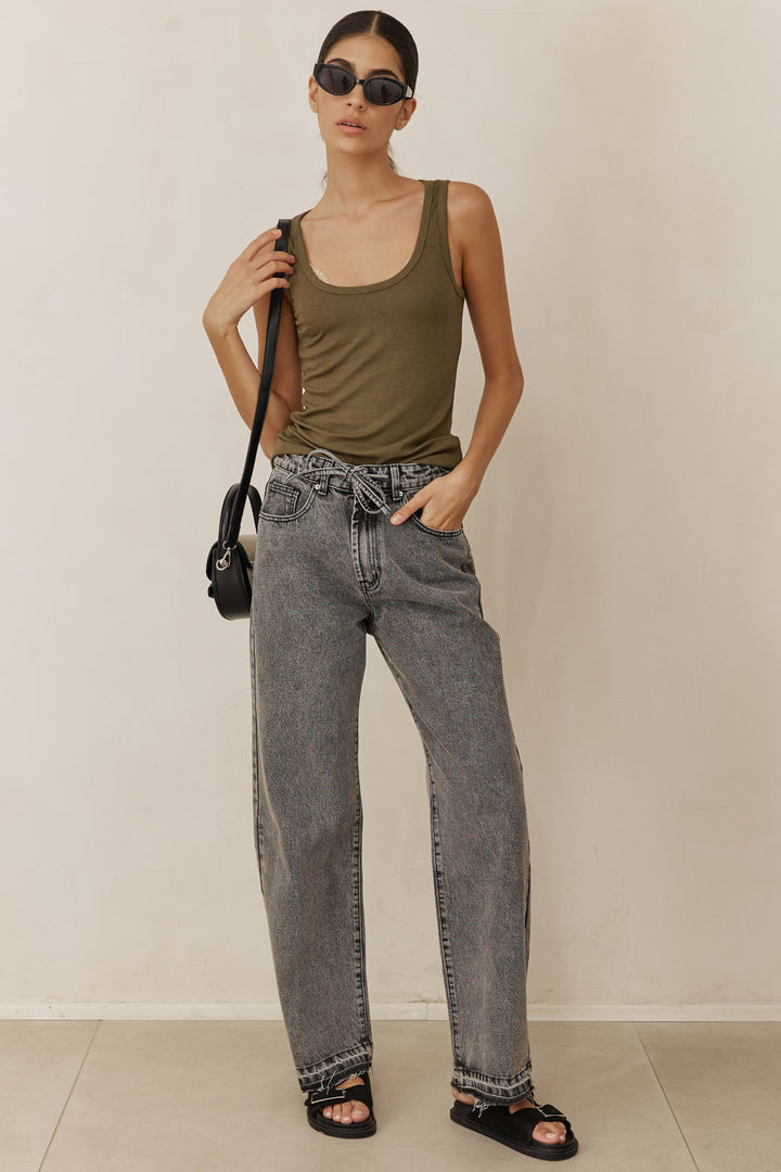 גופיית בייסיק סופי בד ריב דק | ירוק זית