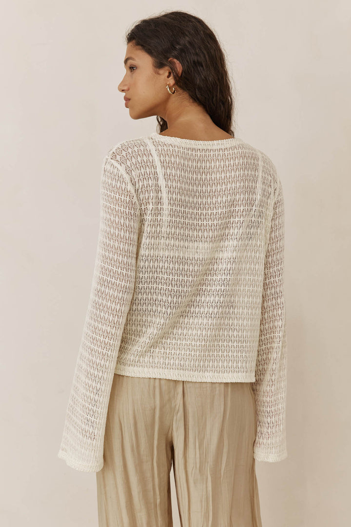 עליונית מחוררת גאיה בשילוב קשירות | שמנת