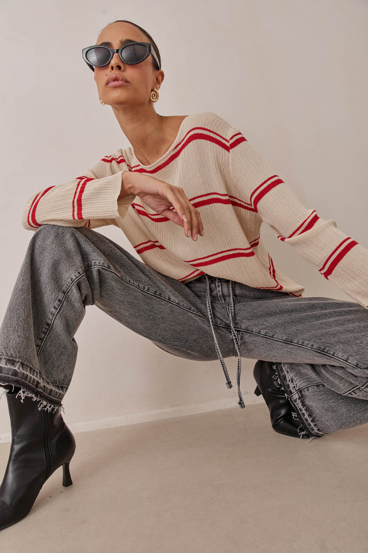 חולצת סריג שלבי סטרייפס | בז'/אדום