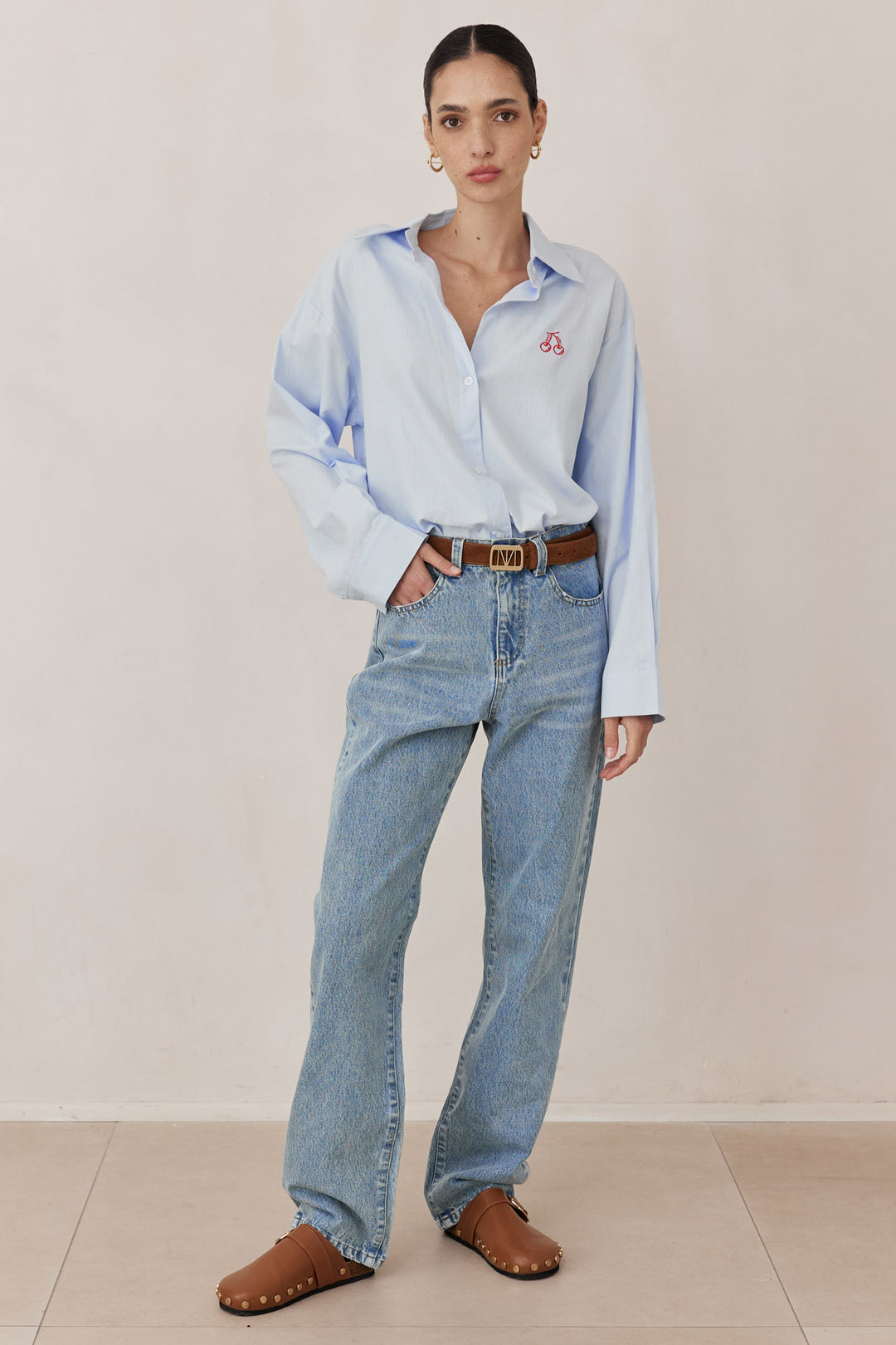 מכופתרת קווין בשילוב רקמה | כחול בהיר