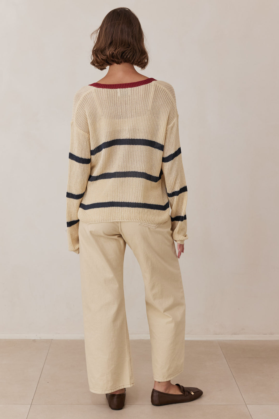 סריג לוקה סטרייפס מחשוף וי | בז'/כחול