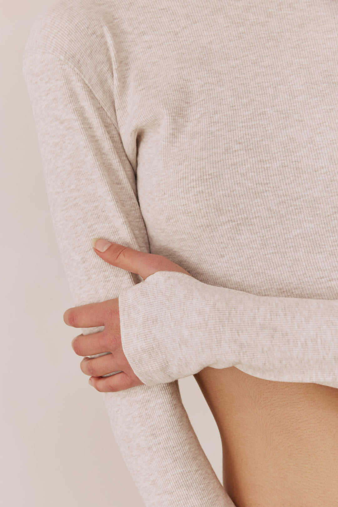 חולצת קרופ ויולט בד ריב שרוול כפפה | בז' מלאנז'