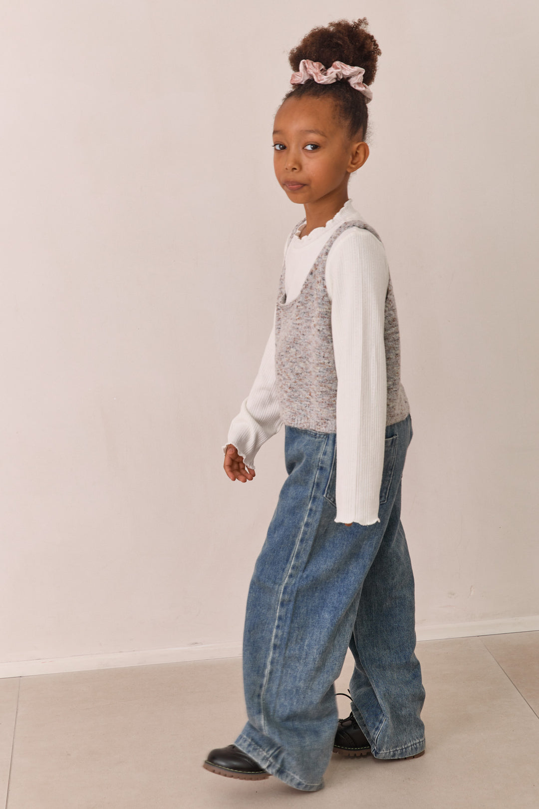 אפודת סריג עם כתפיות | אפור