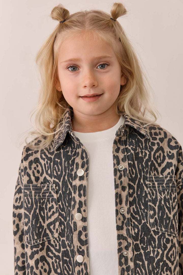 ג'קט אוברסייז מנומר בסיומת פרומה | מנומר