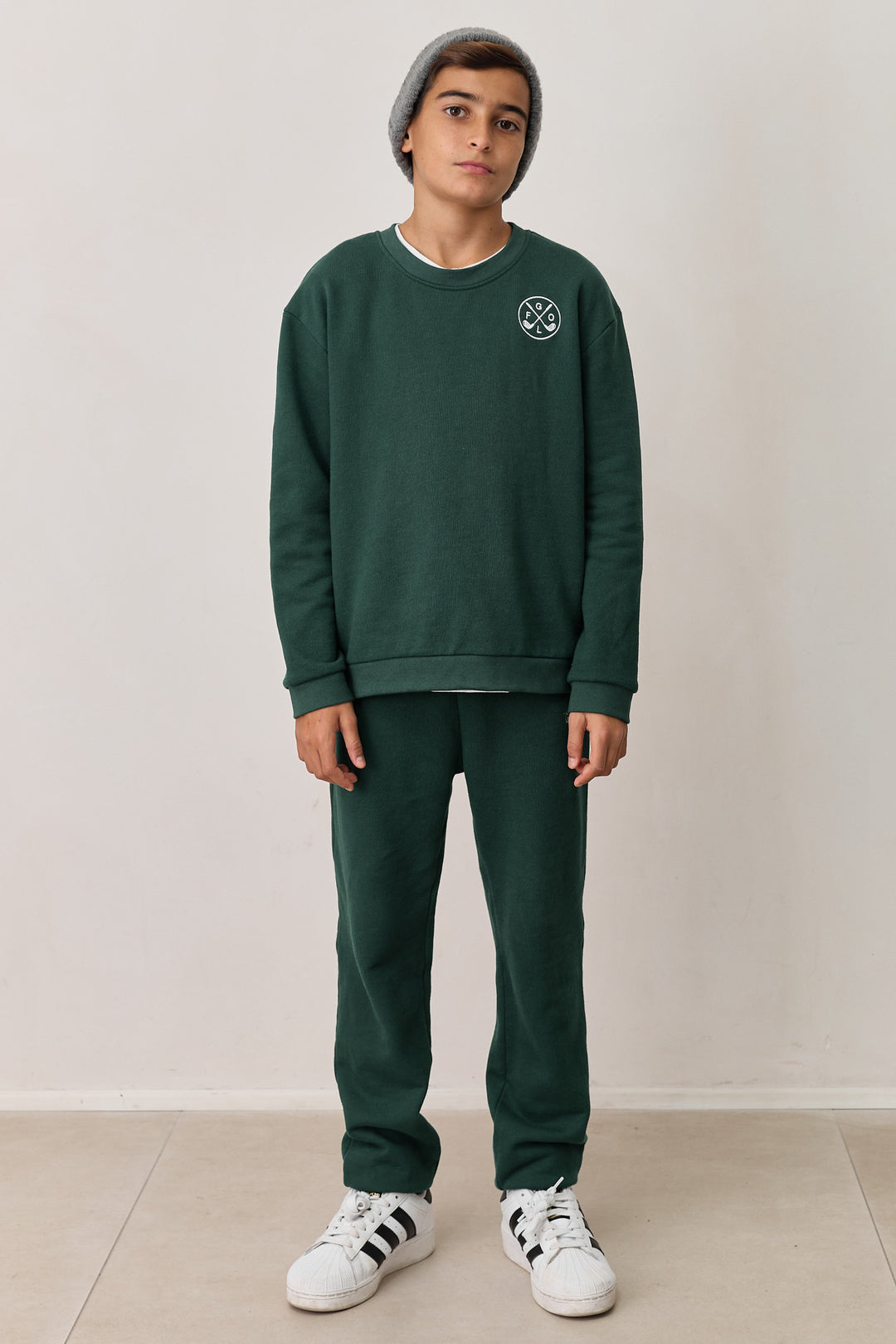 חליפת פוטר בשילוב רקמה | ירוק