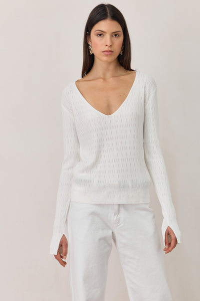 חולצת ניל עם טקסטורה ושסע בשרוול | לבן