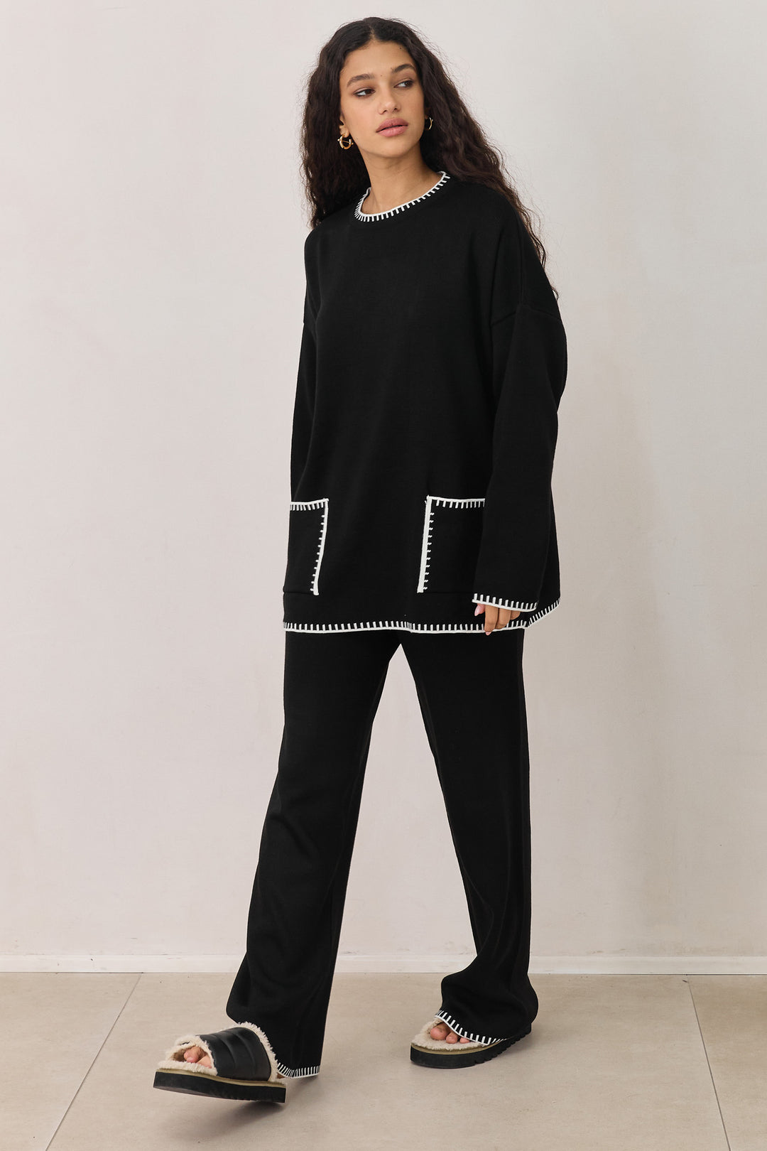 סריג אליוט תיפורים בולטים | שחור