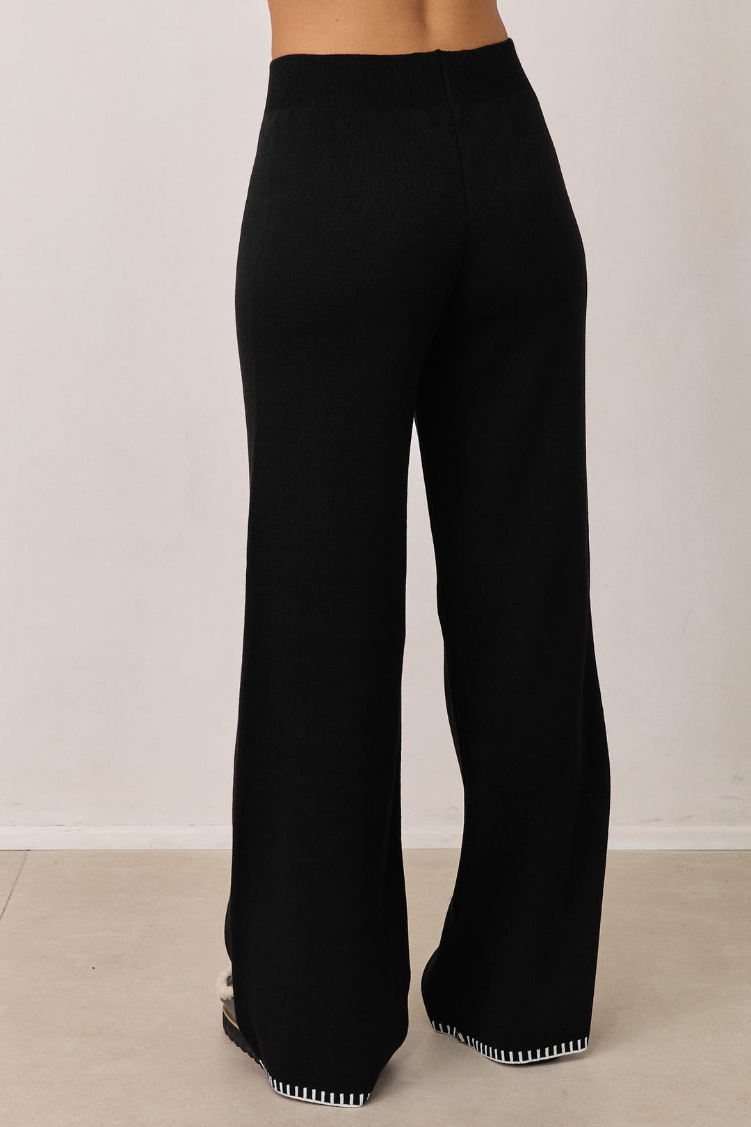 מכנסי סריג אליוט תיפורים בולטים | שחור