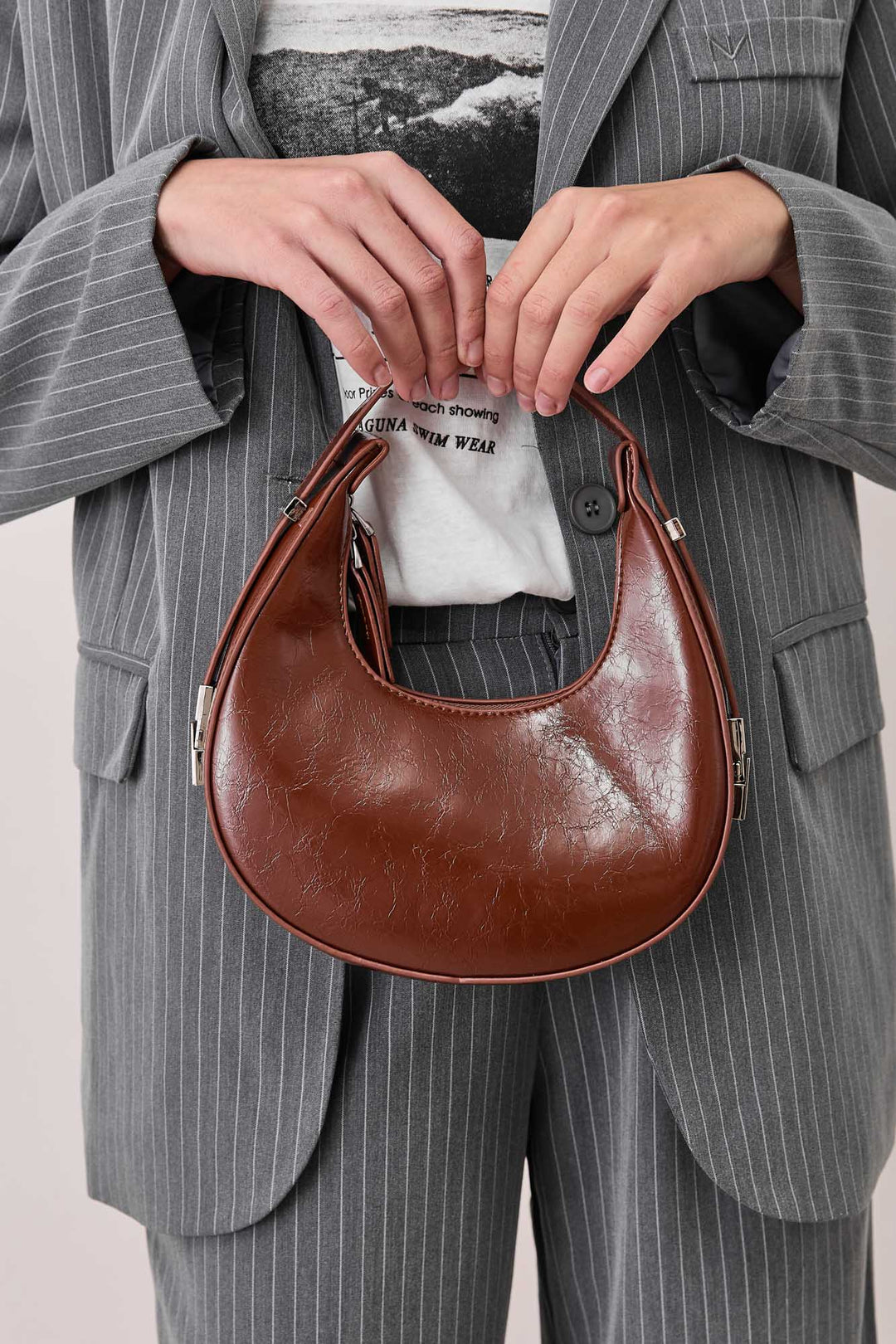 תיק וינה דמוי עור | חום