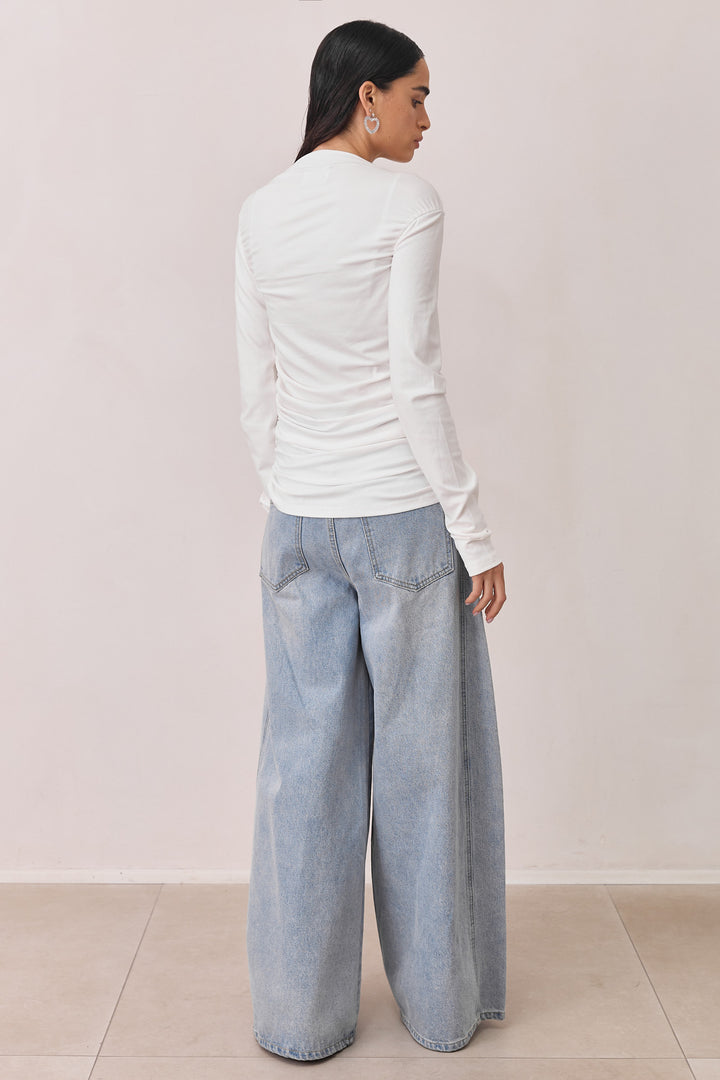 חולצת ויטוריו בשילוב כיווצים | לבן