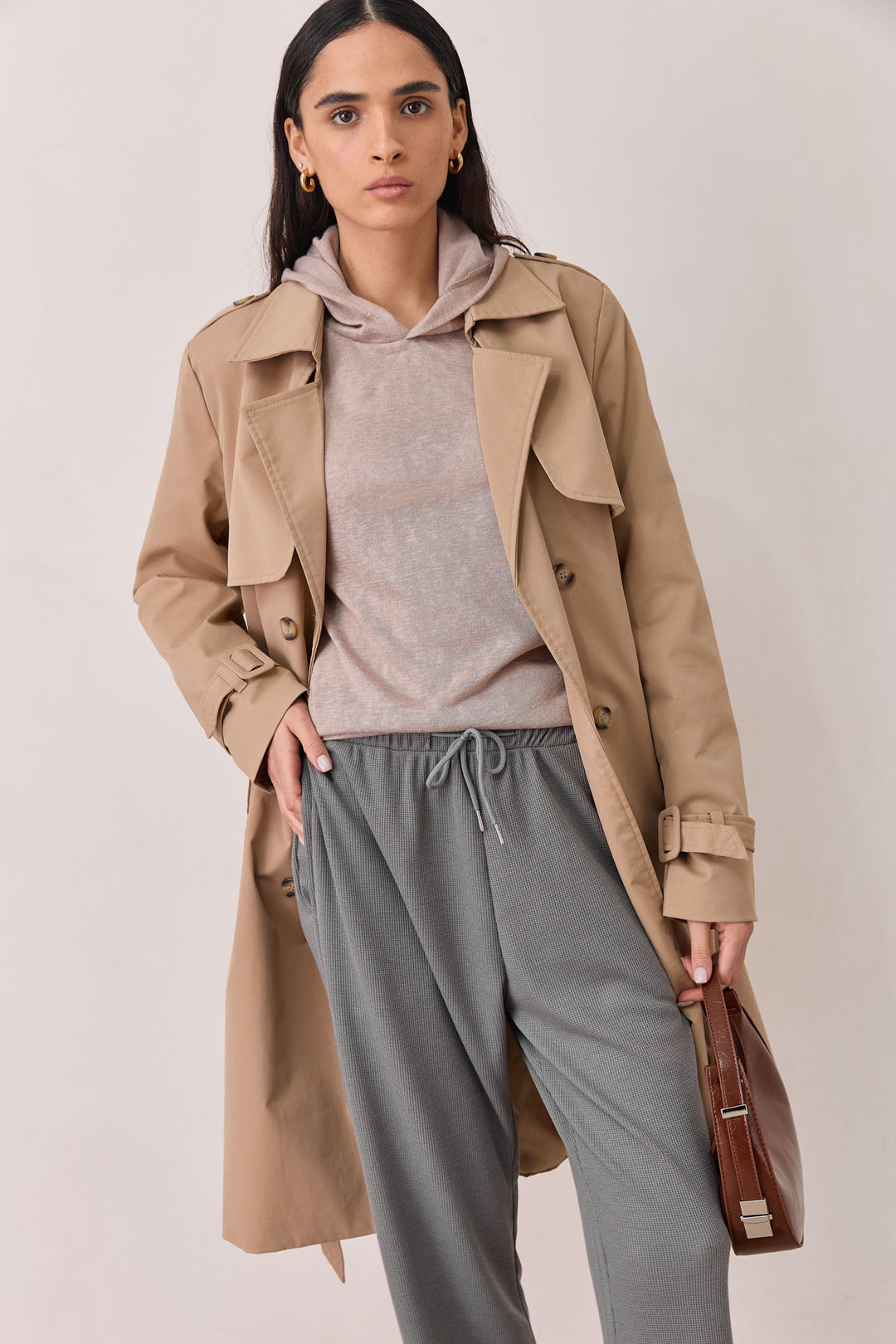 חולצת קפוצ'ון הנרי שקפקפה שרוולי כפפה | מוקה