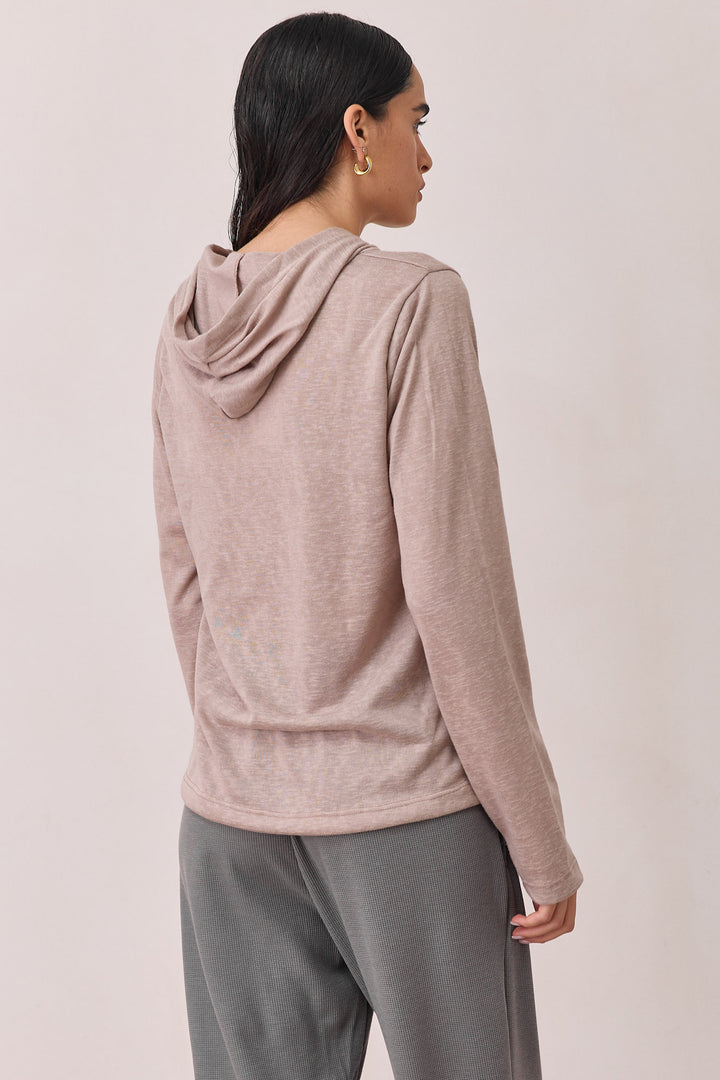 חולצת קפוצ'ון הנרי שקפקפה שרוולי כפפה | מוקה