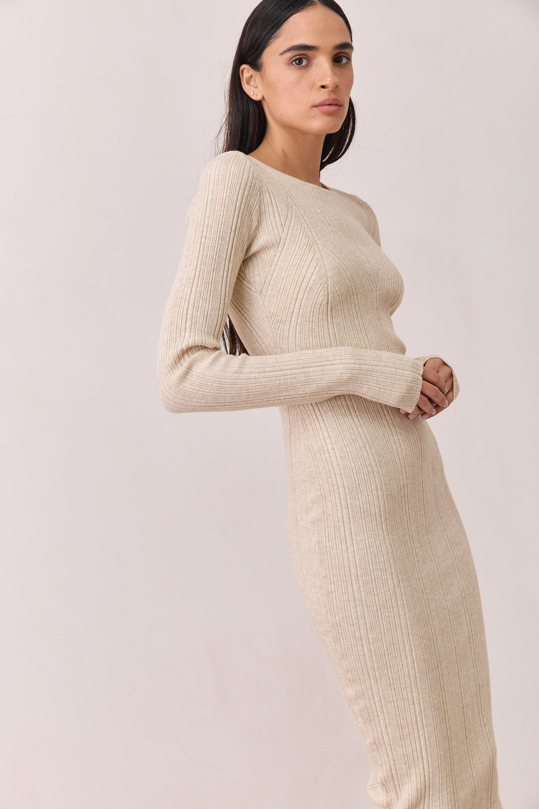 שמלת סריג פרדי אורך מידי | בז'