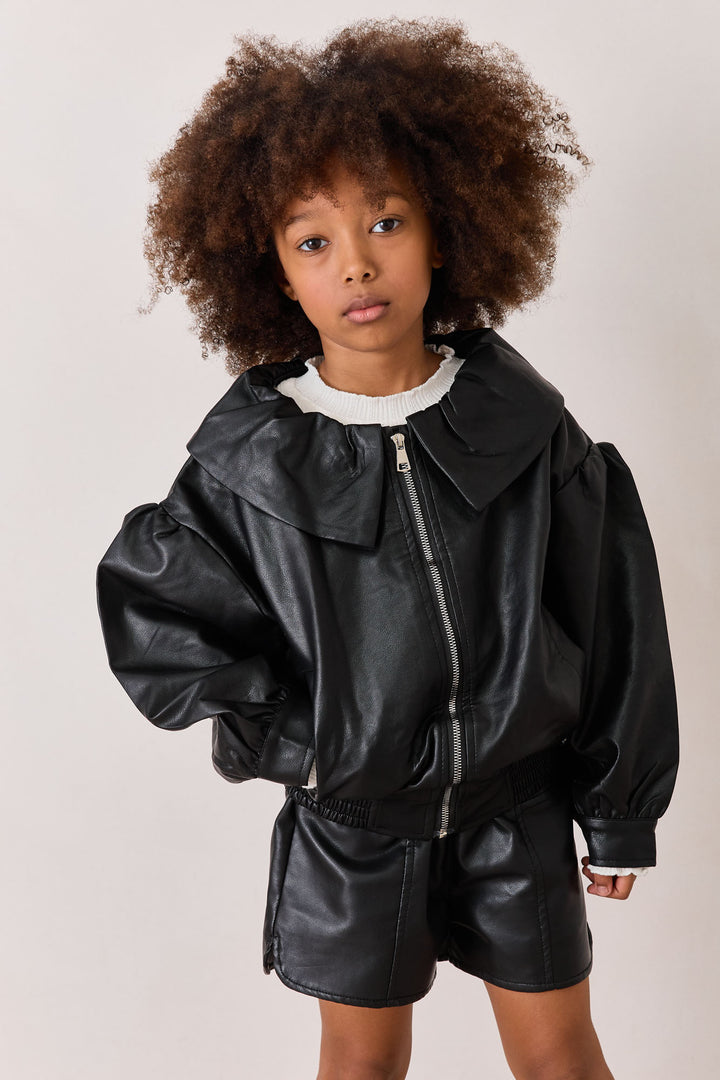 ג'קט דמוי עור אוברסייז עם צווארון מלמלה | שחור