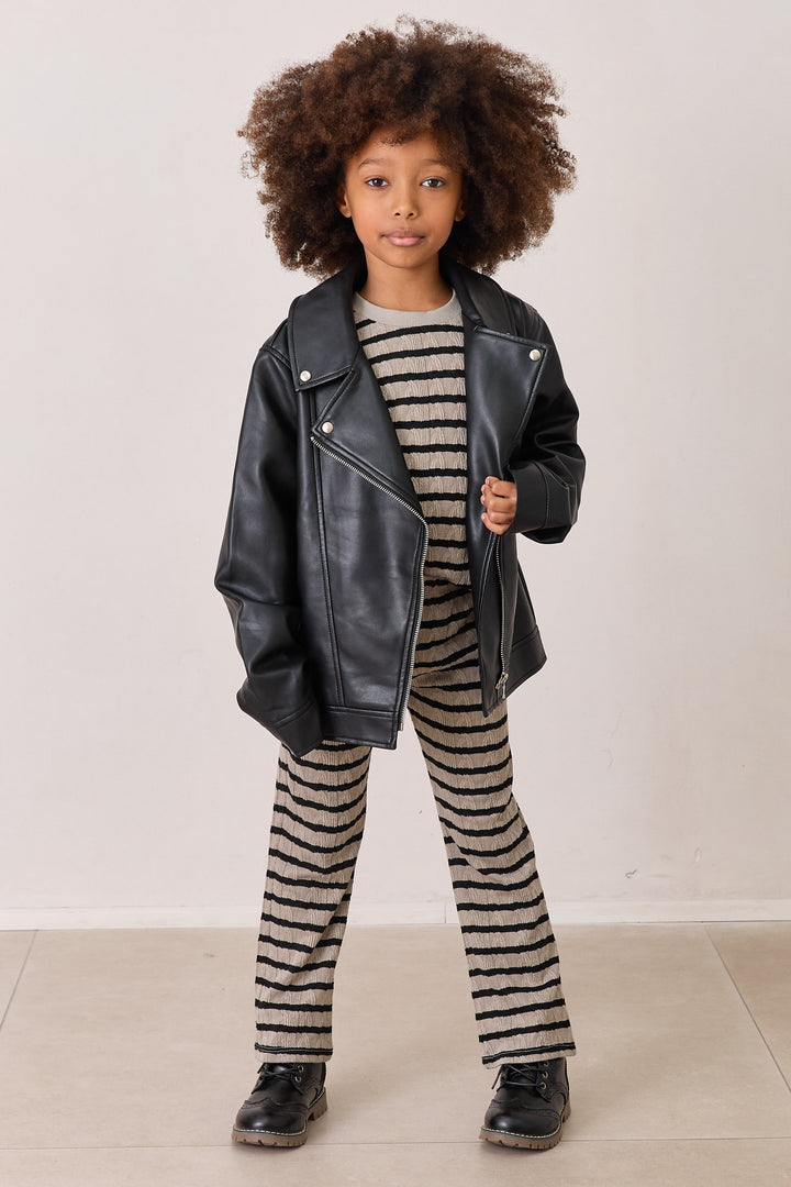 חליפת פסים טי שירט ומכנסיים | חום/שחור