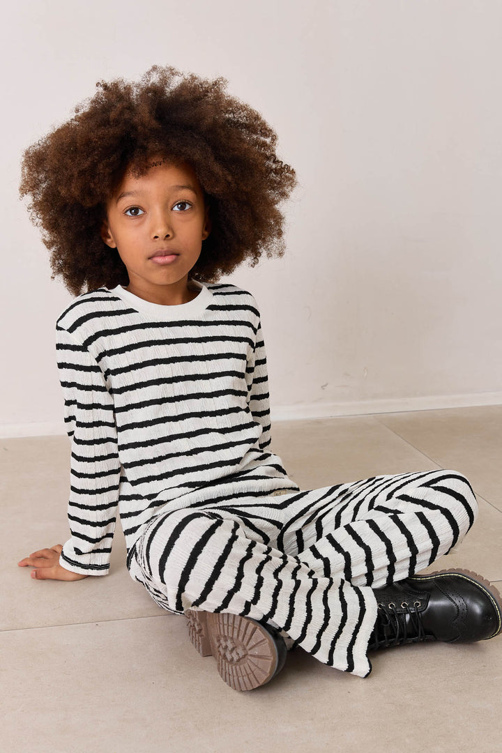 חליפת פסים טי שירט ומכנסיים | לבן/שחור