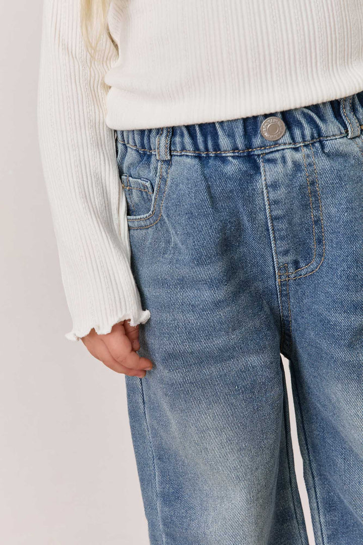 מכנסי דנים גומי במותן וסיומת מכפלת פרומה | ג'ינס