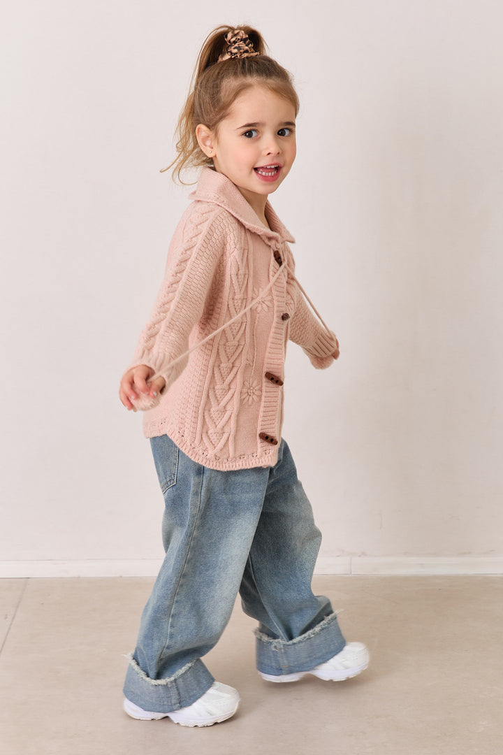 ג'קט סריג בשילוב עיטורים ופונפונים | ורוד