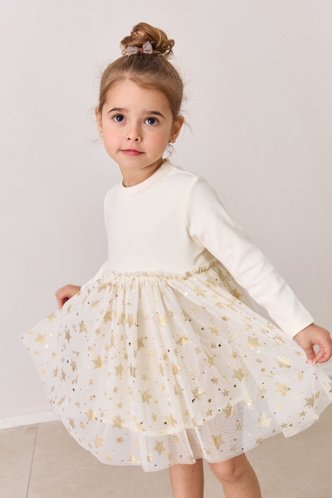 שמלה בשילוב טול עם הדפס כוכבים | שמנת