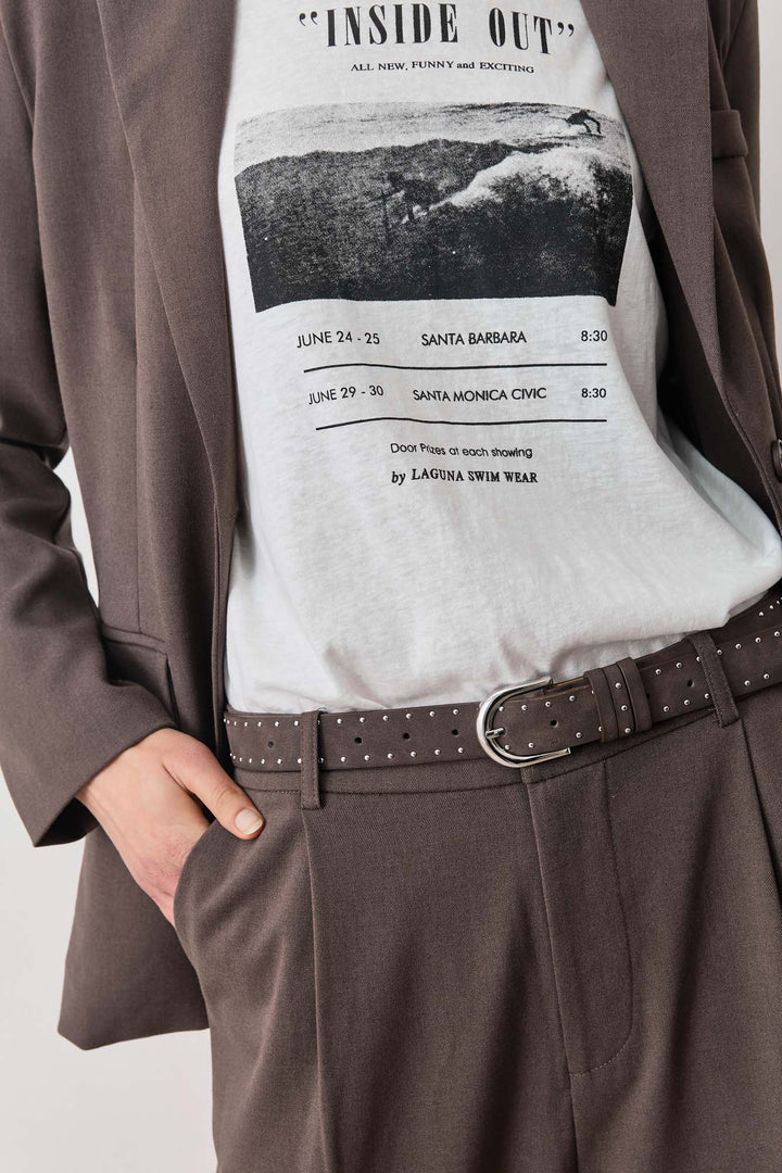 חגורת זמש ניקולס ניטים כסופים | חום כהה