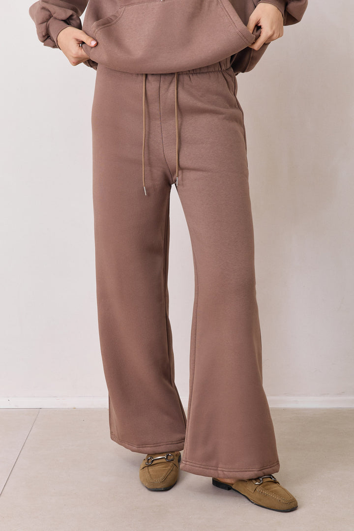 מכנסי פוטר סאם גזרה רחבה | חום