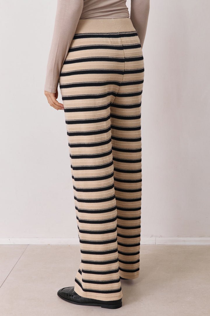 מכנסי סריג לואי סטרייפס | בז'/שחור