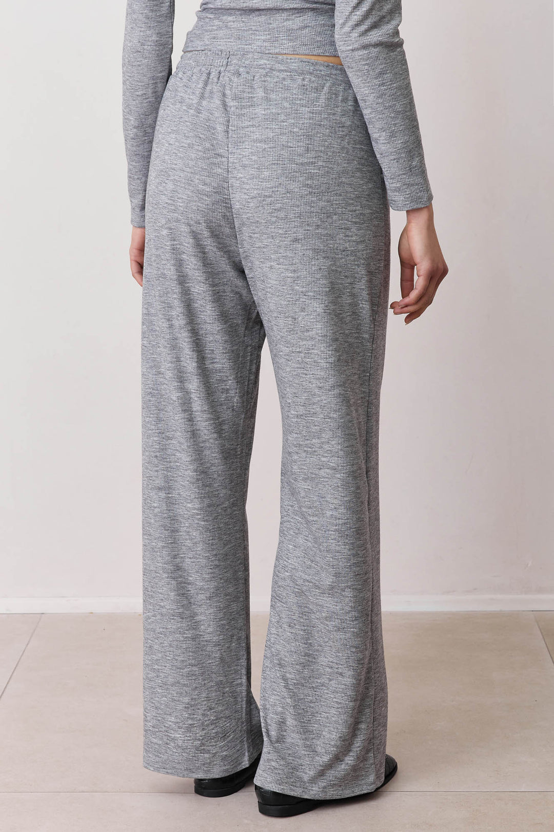 מכנסי ריב מייקי גזרה ישרה | אפור