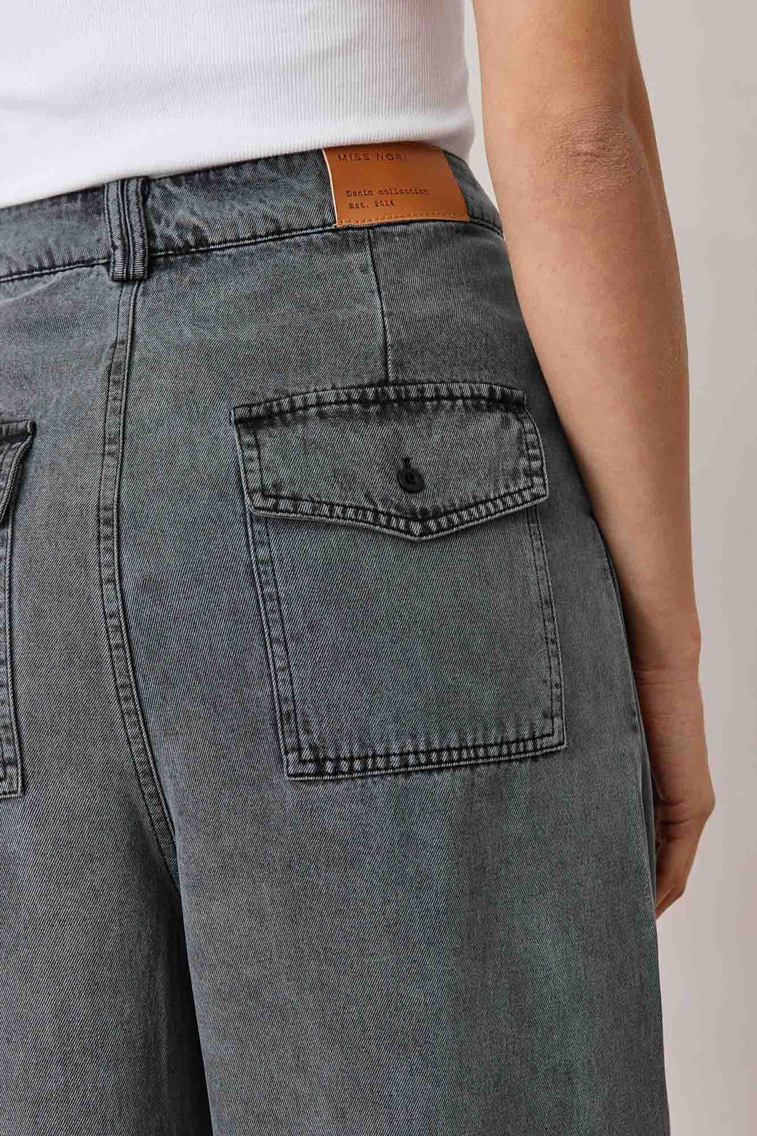 מכנסי ג'ינס אלקטרה גזרה רחבה | אפור