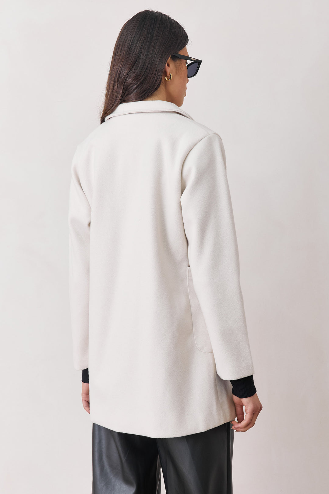 מעיל פיי מחויט בשילוב כיסים | לבן