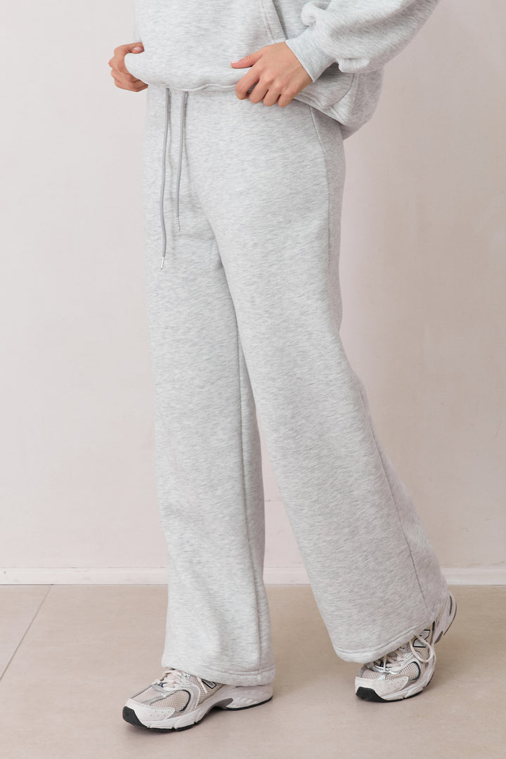 מכנסי פוטר סאם גזרה רחבה | אפור בהיר