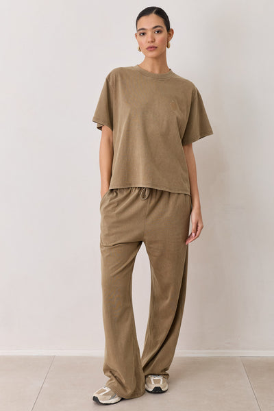 טי שירט מייקי וואש שרוול קצר | חום