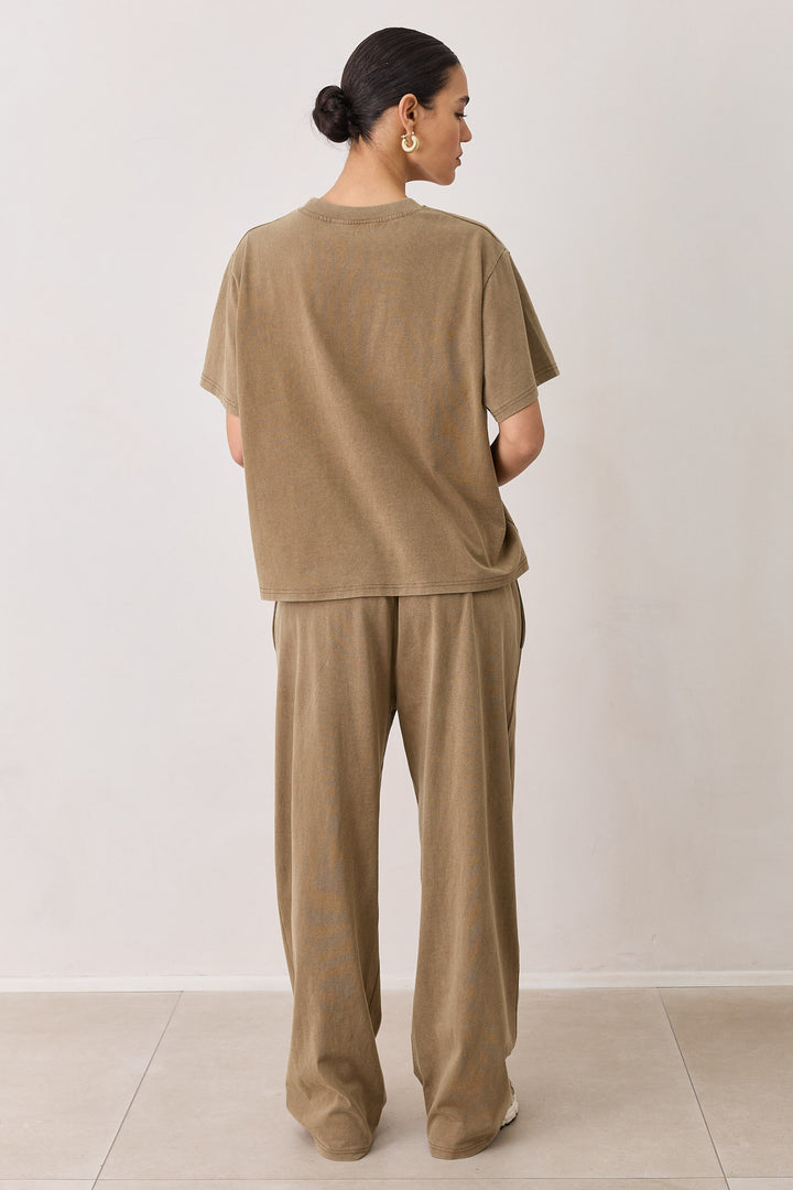 טי שירט מייקי וואש שרוול קצר | חום