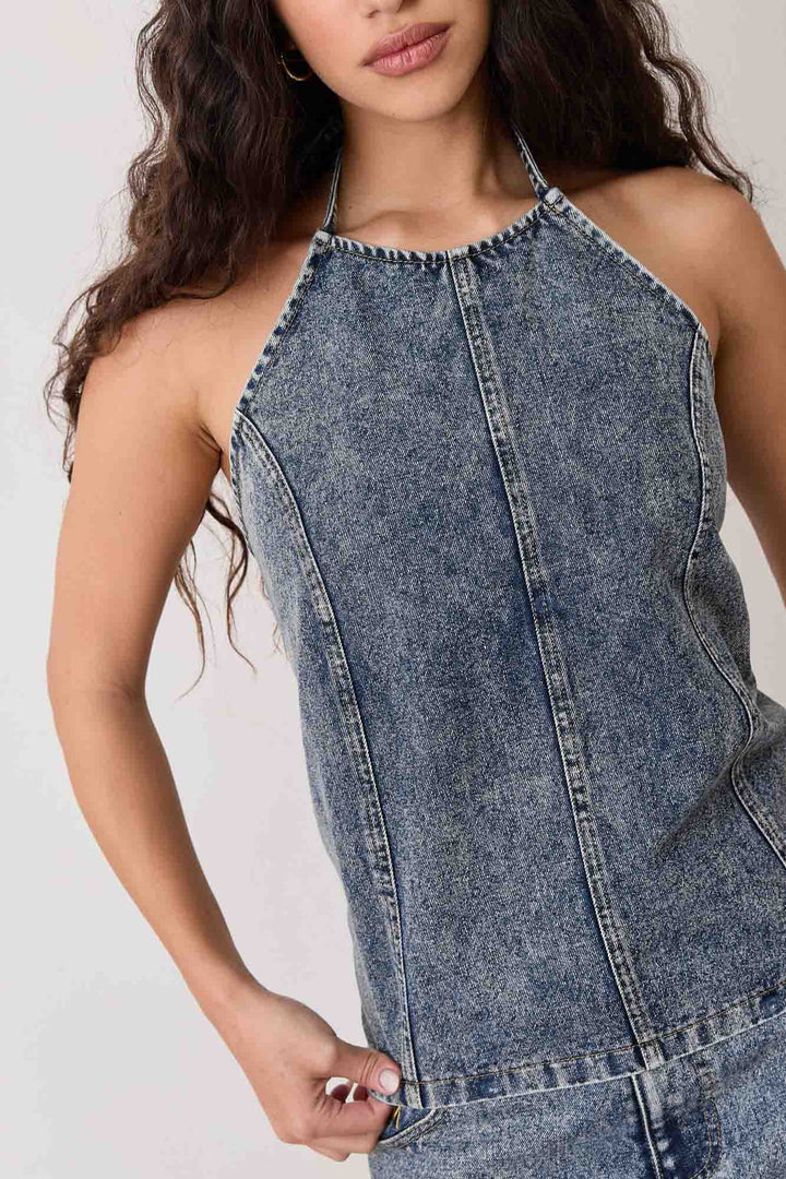 חולצת דנים מונה צווארון קולר | ג'ינס כהה