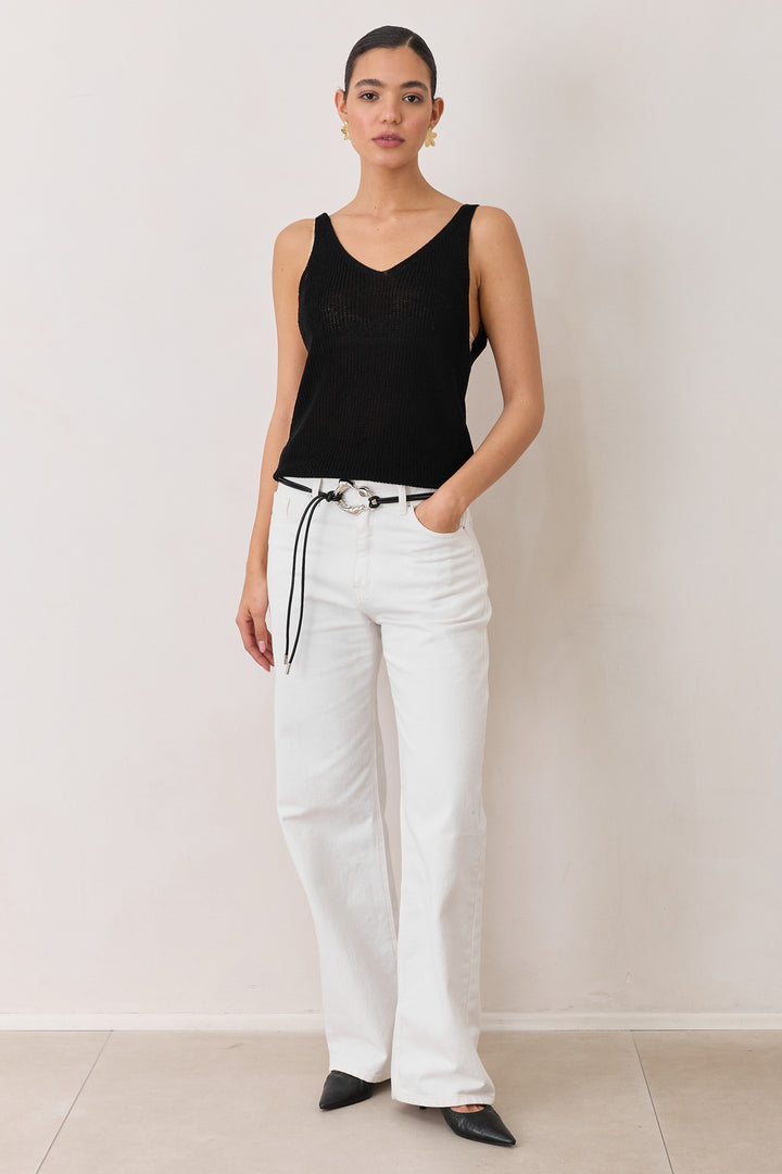 גופיית וי סברינה בד סריג דק | שחור