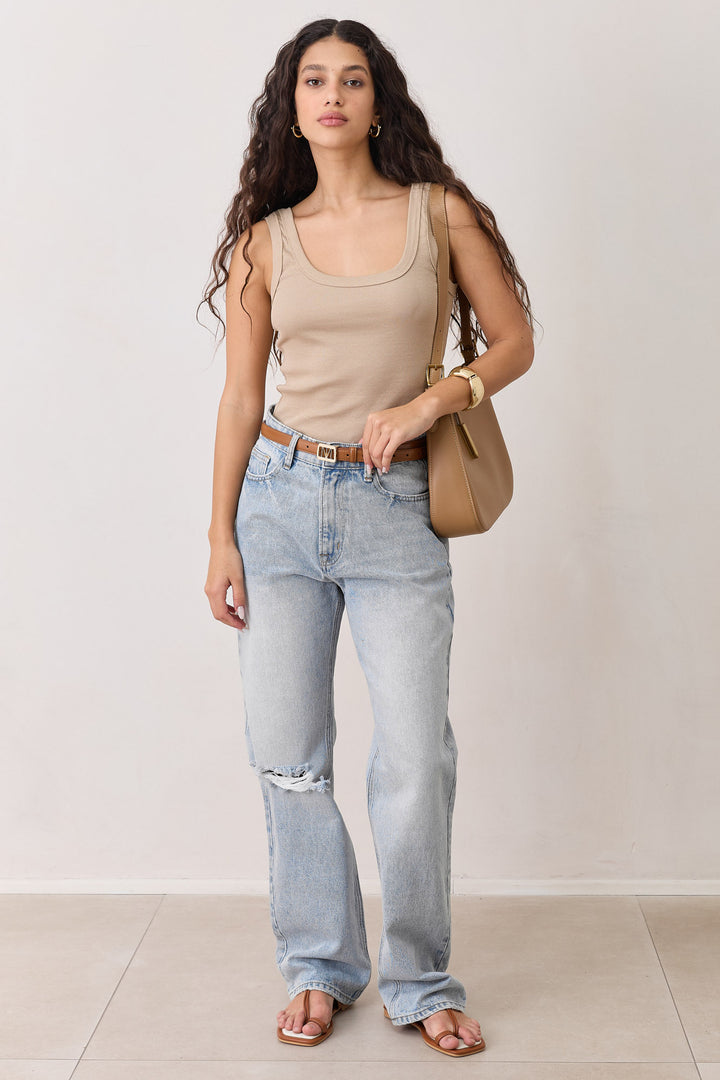 מכנסי דנים טומי בשילוב קרע | ג'ינס בהיר