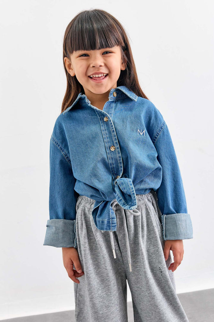 חולצת ג'ינס גזרת אוברסייז בשילוב רקמת לוגו | ג'ינס בהיר