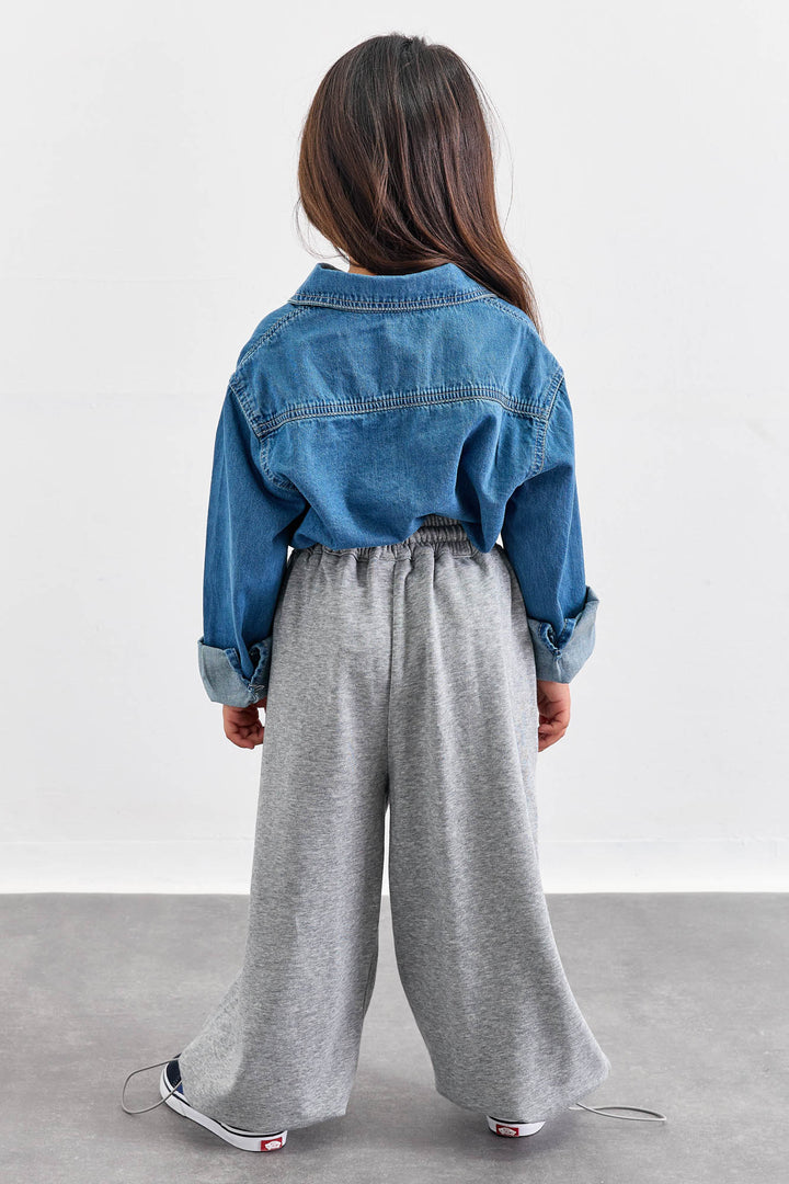 חולצת ג'ינס גזרת אוברסייז בשילוב רקמת לוגו | ג'ינס בהיר