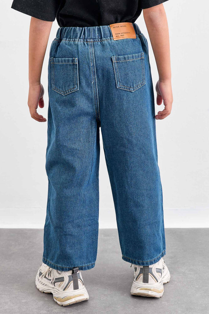 ג'ינס בגזרה ישרה עם גומי במותן | ג'ינס