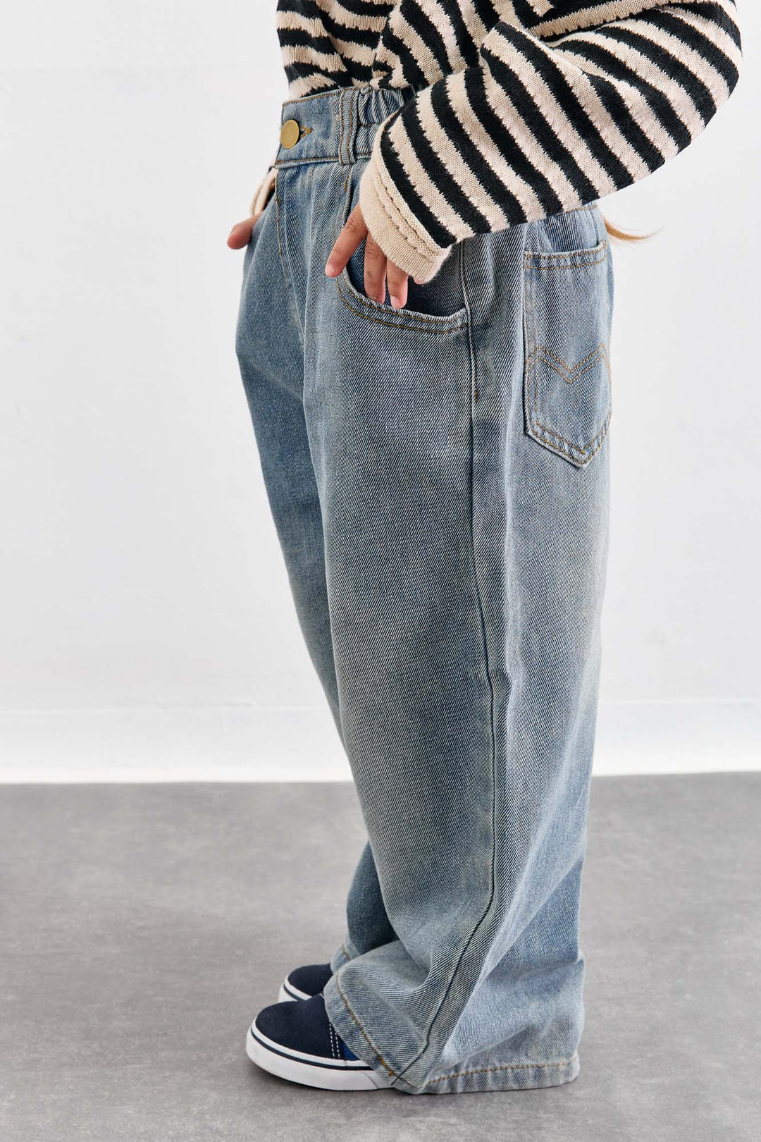 מכנסי דנים בשילוב גומי | ג'ינס