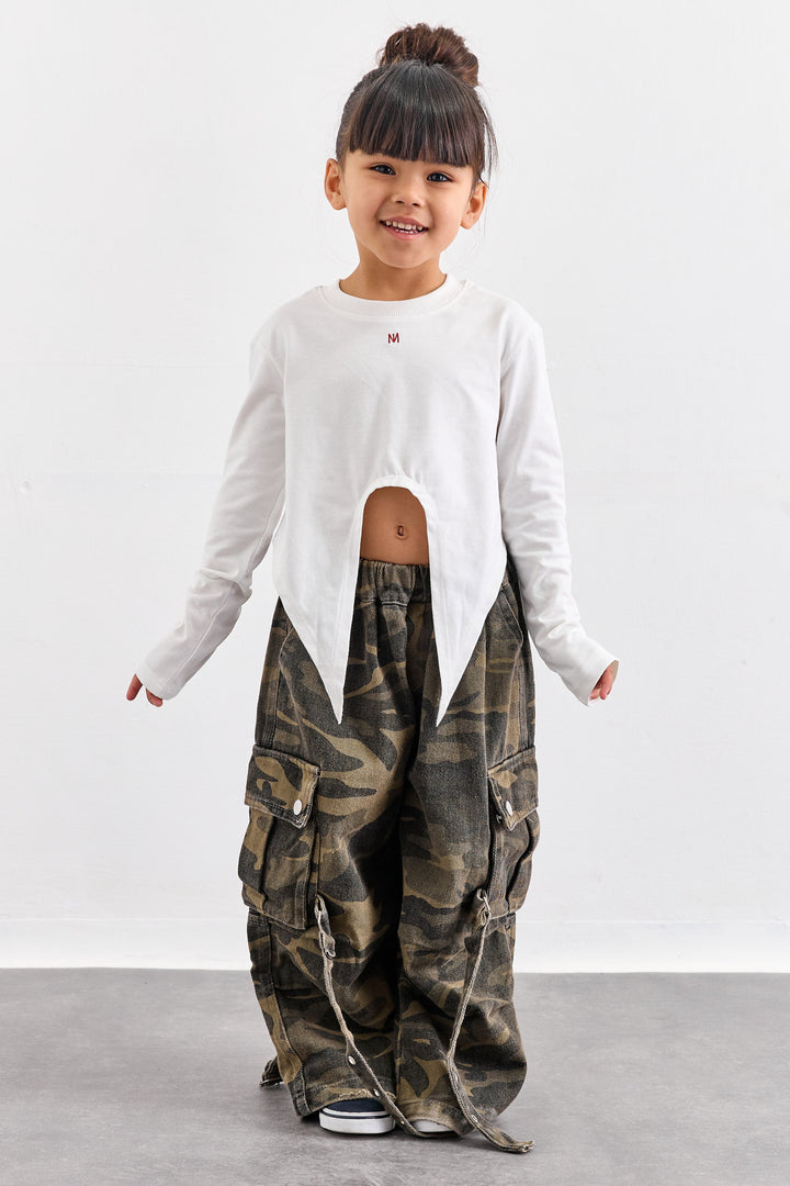 חולצה בגזרת קרופ עם קשירה | לבן