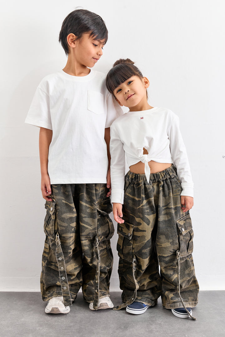 מכנסי קרגו קומופלאז' עם כיסים | ירוק