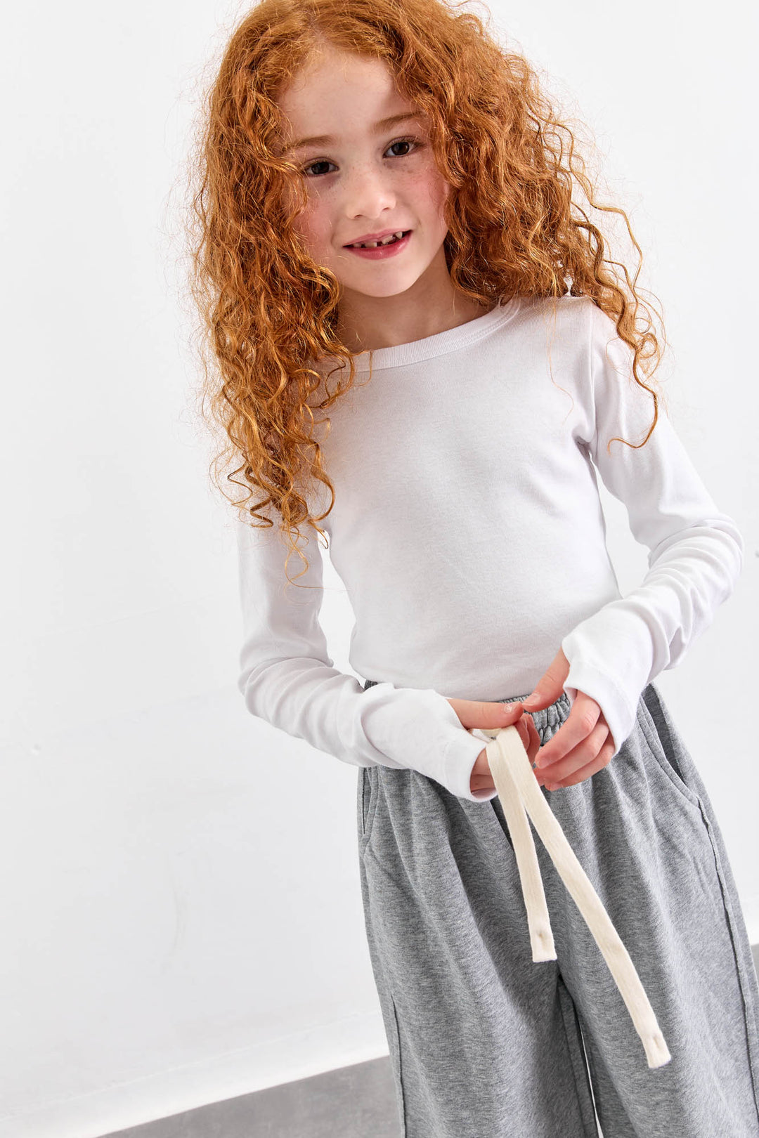 חולצת בייסיק צווארון ניקי ושרוול כפפה | לבן