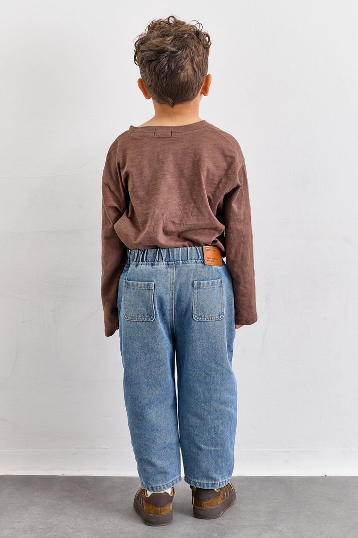 מכנסי ג'ינס בשילוב כיסים וגומי במותן | ג'ינס בהיר