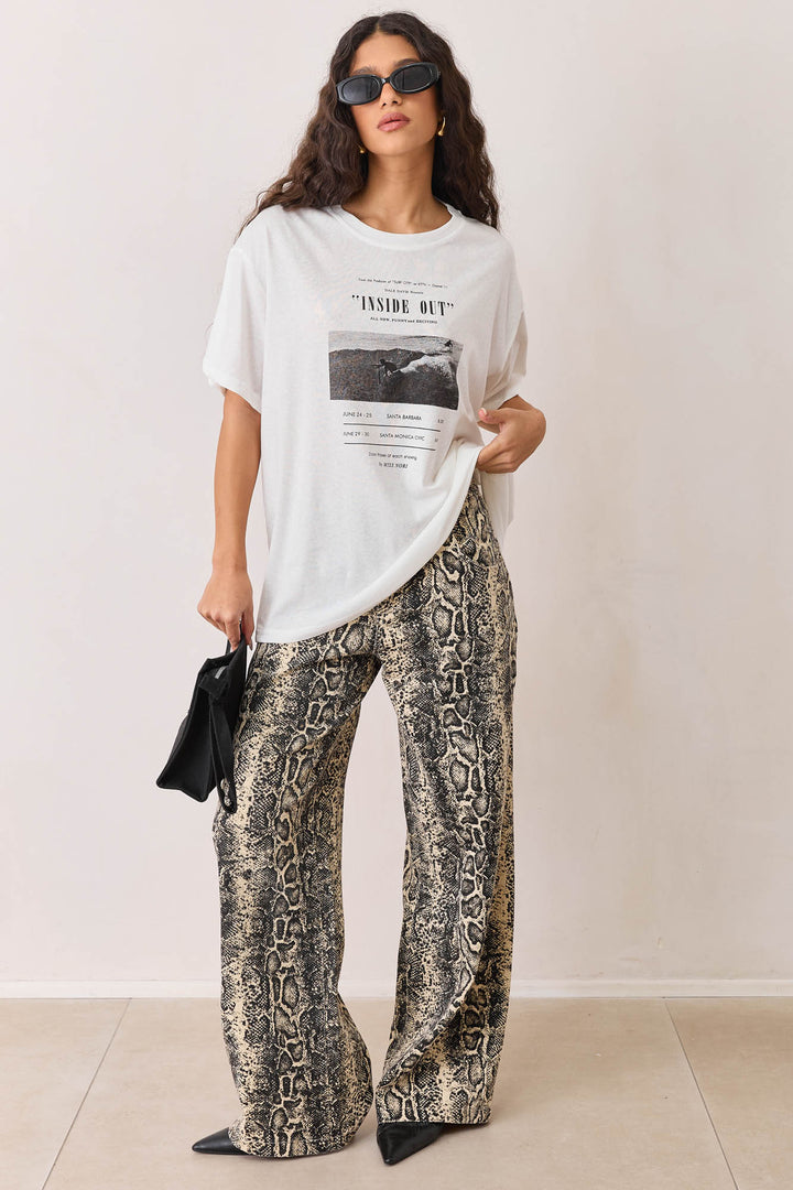 טי שירט INSIDE OUT גזרת אוברסייז | לבן