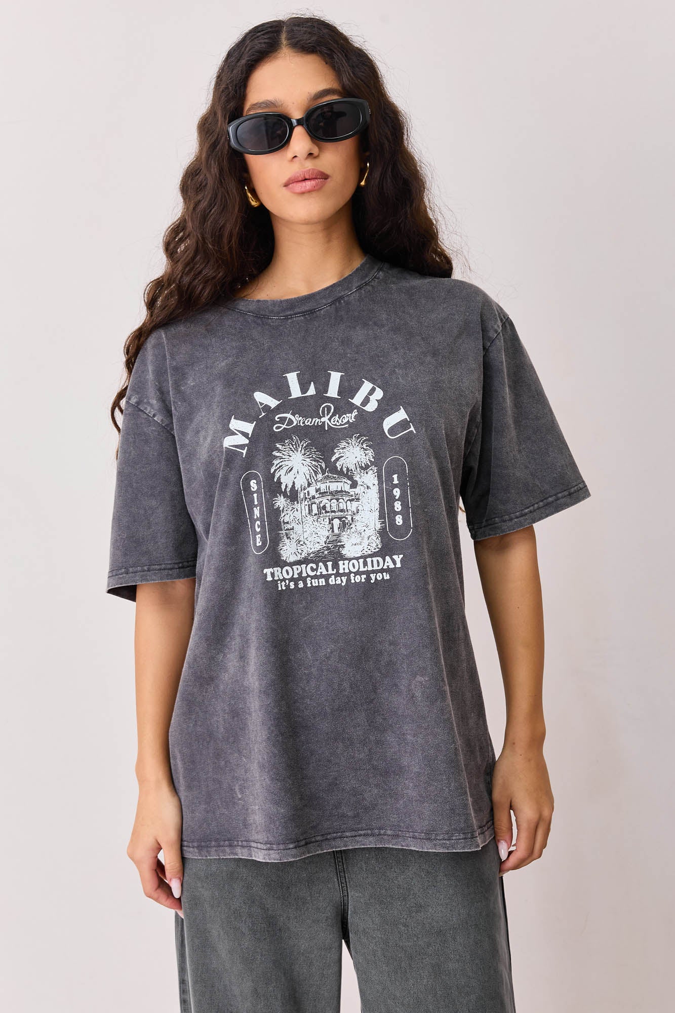 טי שירט MALIBU וואש | שחור