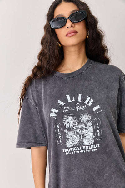 טי שירט MALIBU וואש | שחור