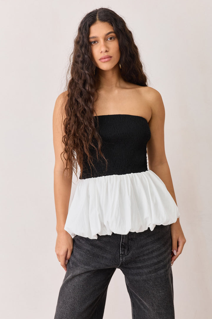 סטרפלס ג'וליה עם פפלום | שחור/לבן